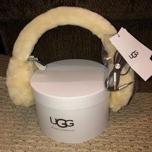 UGG Australia Tech Earmuffs! NEVER USED!